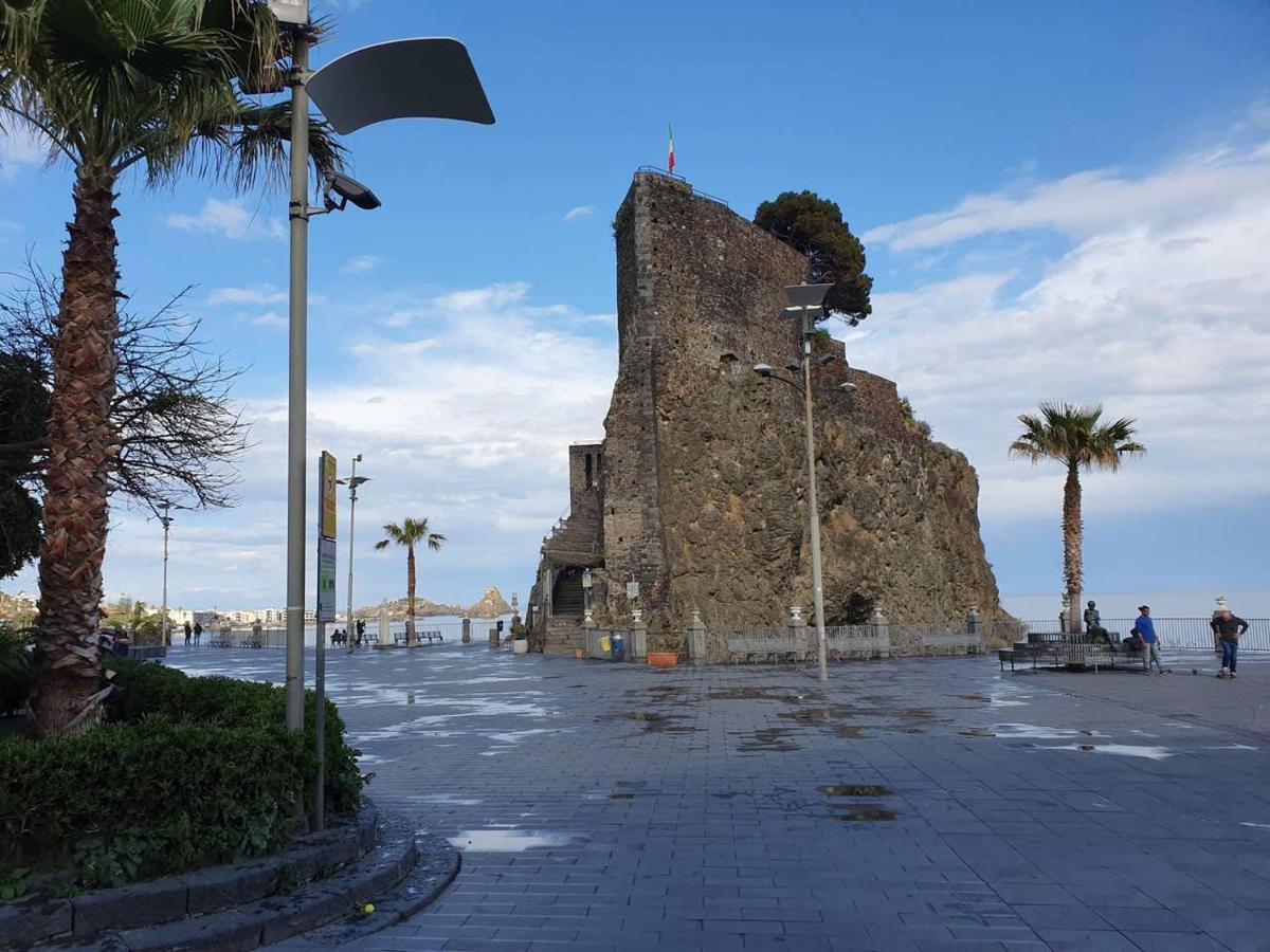 Apartamento Charme In Aci Castello Exterior foto
