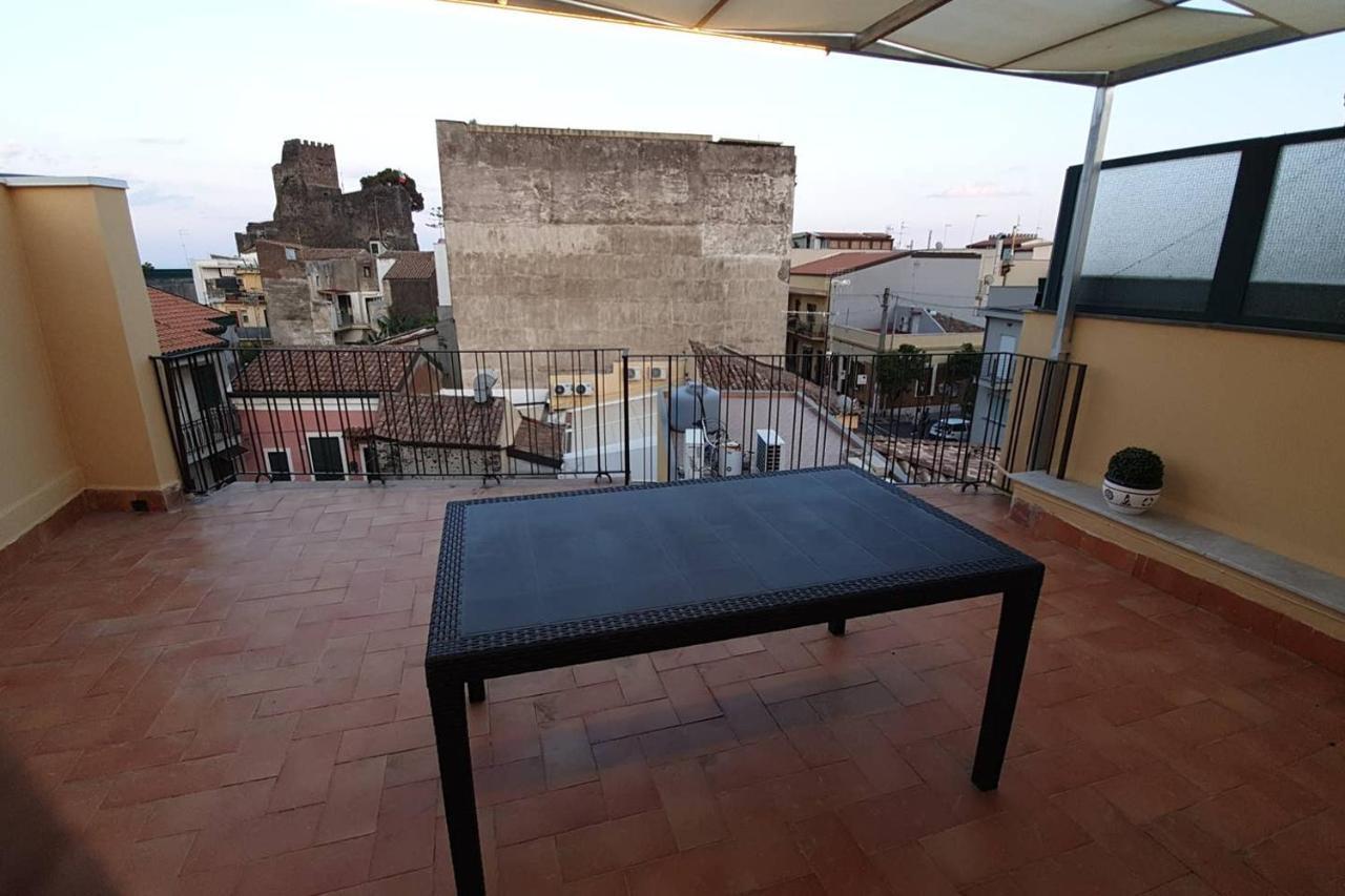 Apartamento Charme In Aci Castello Exterior foto